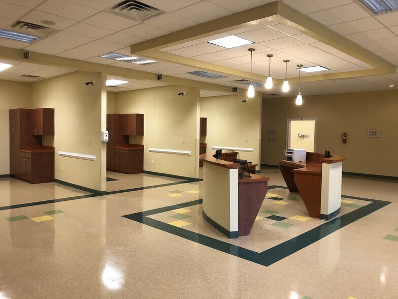 102 Northside Park, Elizabeth City, NC à vendre - Photo intérieure - Image 2 de 11