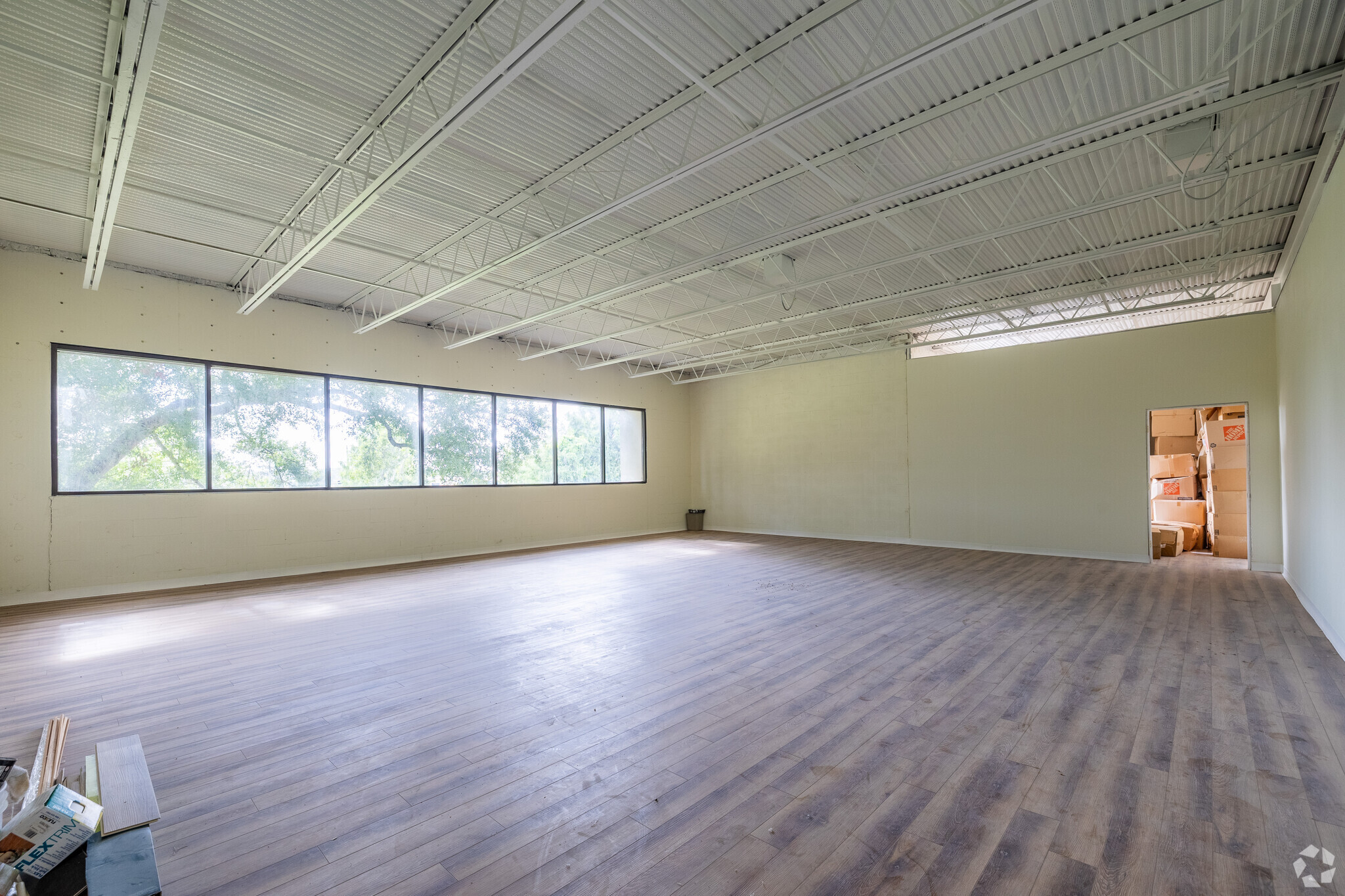 2127 Grand Blvd, Holiday, FL for lease Interior Photo- Image 1 of 10