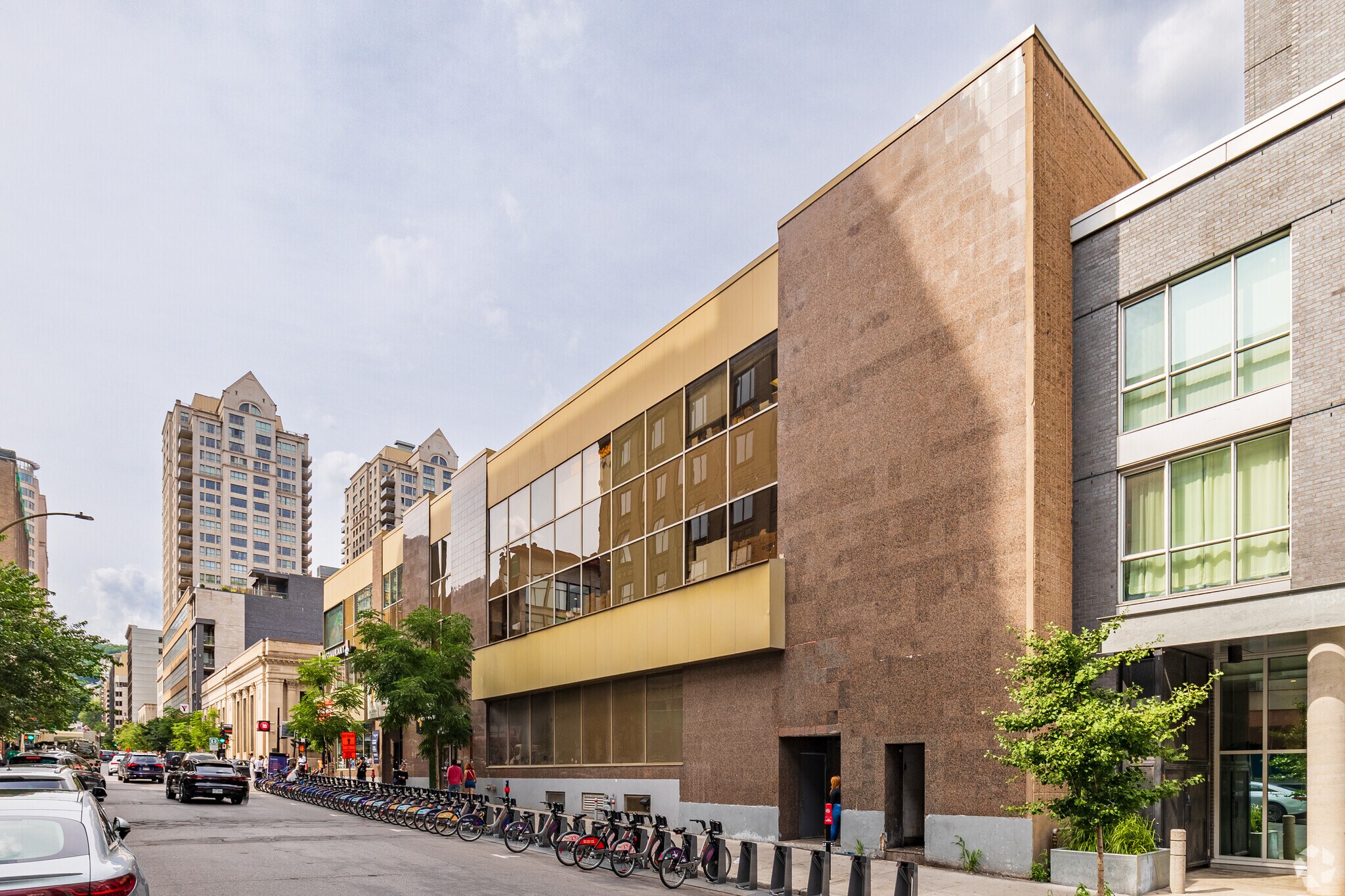 1204 Rue Sainte-Catherine O, Montréal, QC à vendre Photo principale- Image 1 de 1