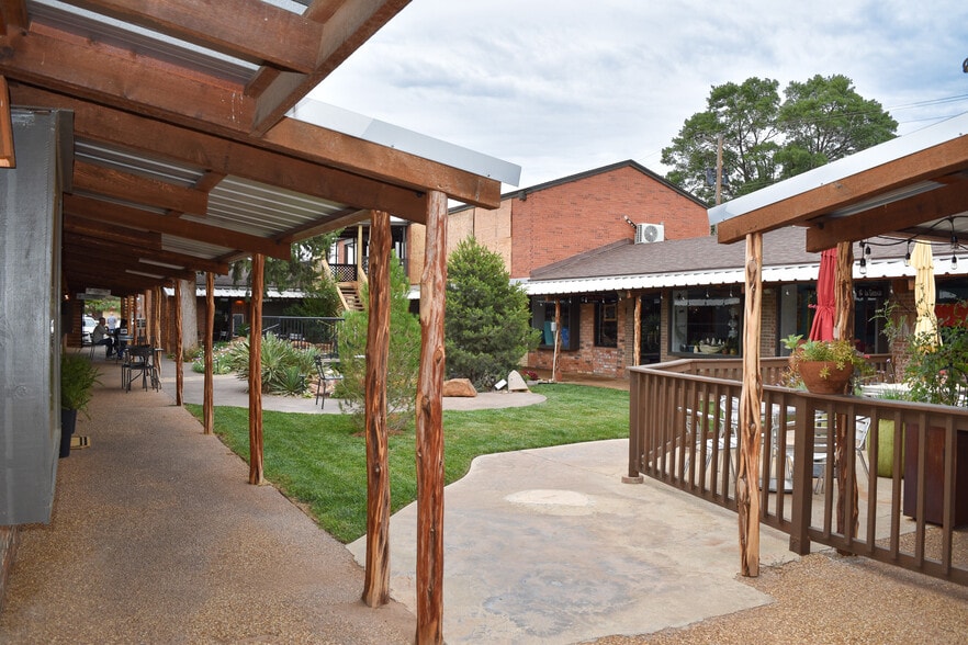 2610 Salem Ave, Lubbock, TX for lease - Building Photo - Image 3 of 11