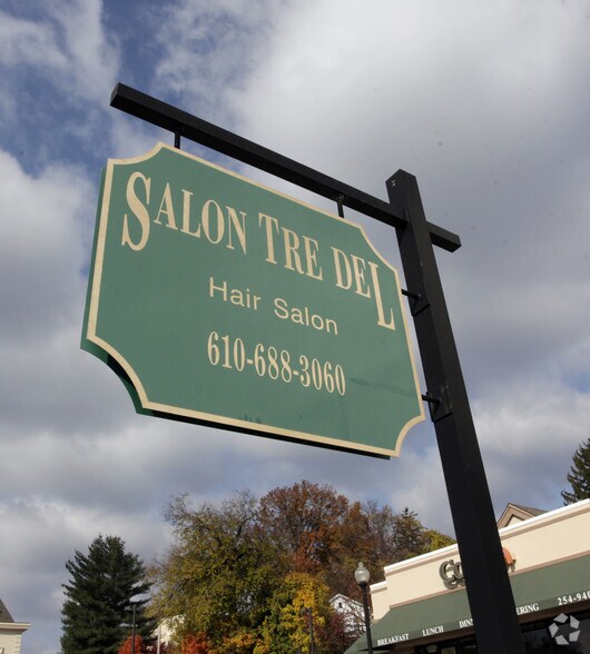 227-229 E Lancaster Ave, Wayne, PA à louer - Autre - Image 2 de 5