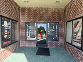 4582 Cumberland Rd, Fayetteville, NC for lease Interior Photo- Image 1 of 17