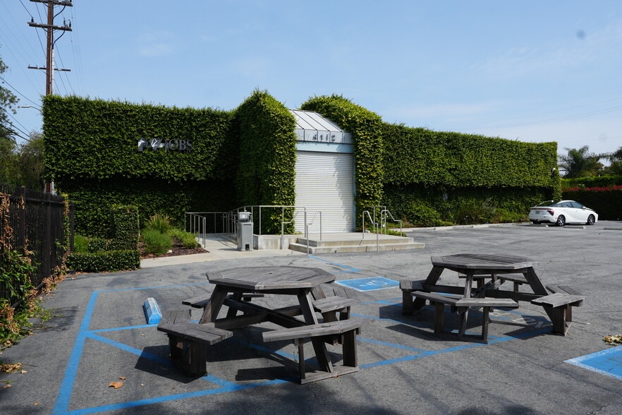 4112 S Main St, Los Angeles, CA for sale - Building Photo - Image 1 of 21