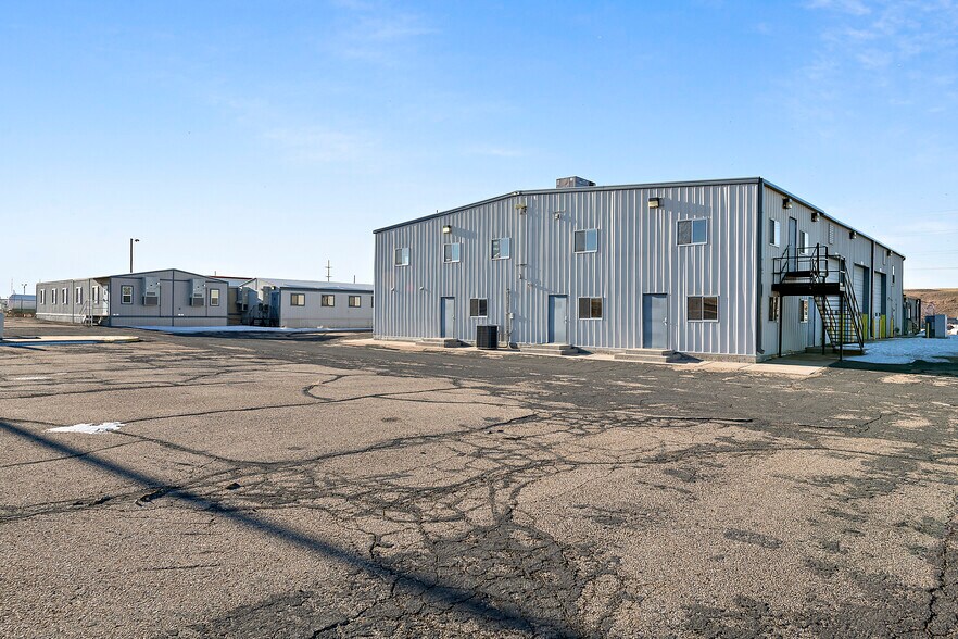 71 Allegiance Cir, Evanston, WY à vendre - Photo du bâtiment - Image 2 de 29