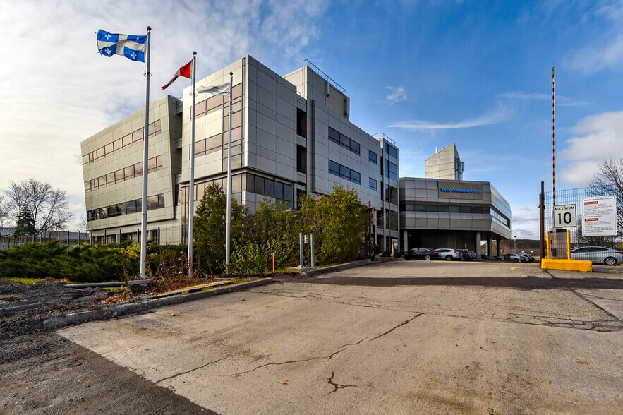 1441 Rue Carrie-Derick, Montréal, QC à vendre - Photo principale - Image 1 de 1