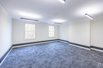 49-50 Queen Sq, Bristol à louer Photo intérieure- Image 2 de 2