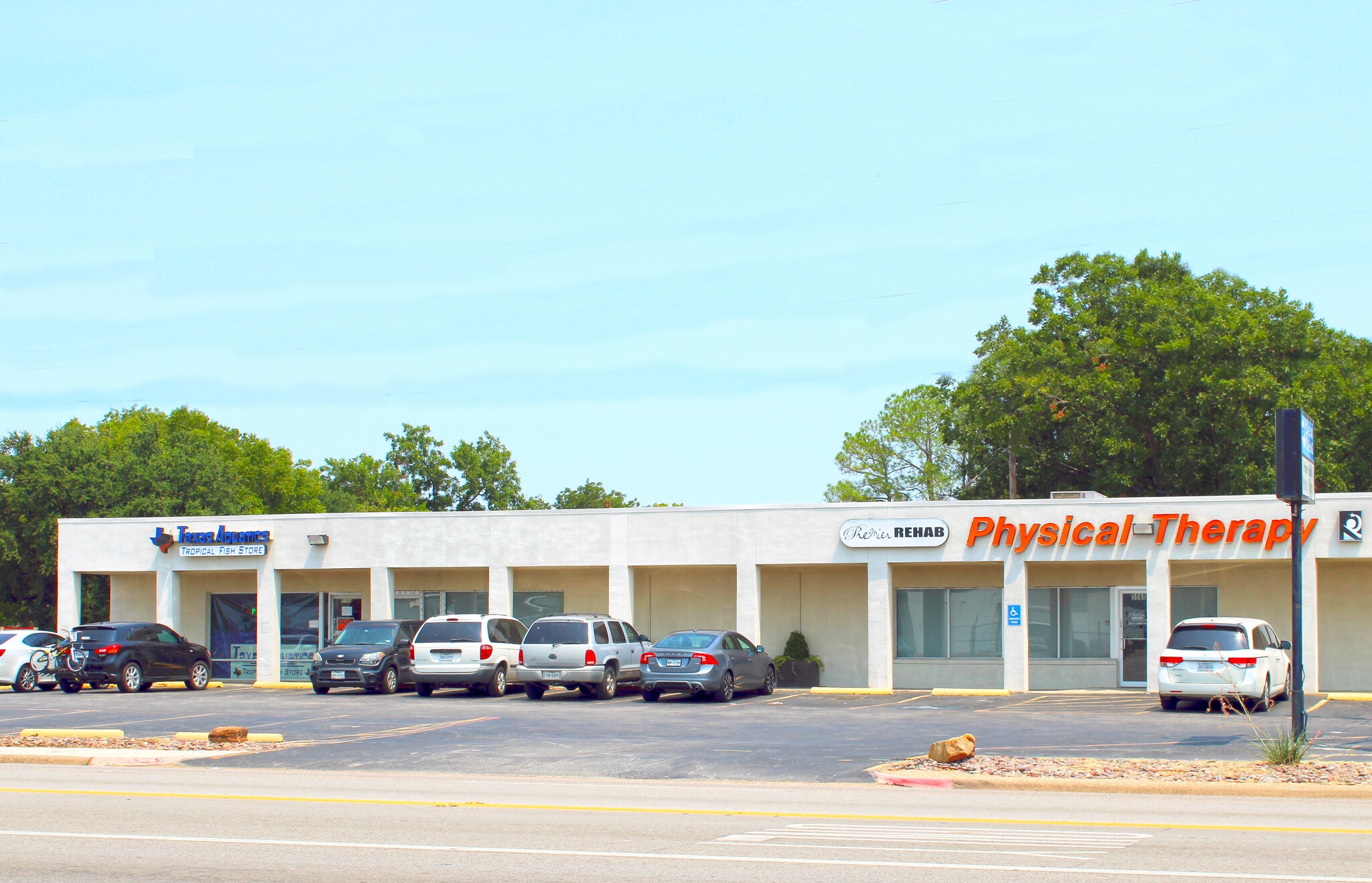 5060-5064 Davis Blvd, North Richland Hills, TX for sale Building Photo- Image 1 of 5