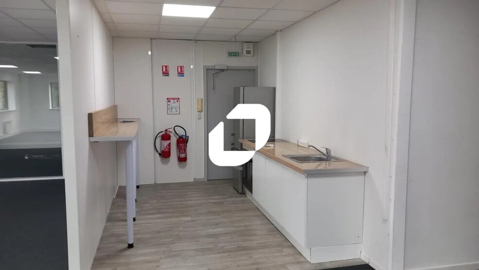 Office in VILLENEUVE-D'ASCQ for lease - Interior Photo - Image 3 of 12