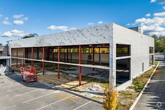 1870 E Jericho Tpke, Huntington, NY for lease Building Photo- Image 2 of 7