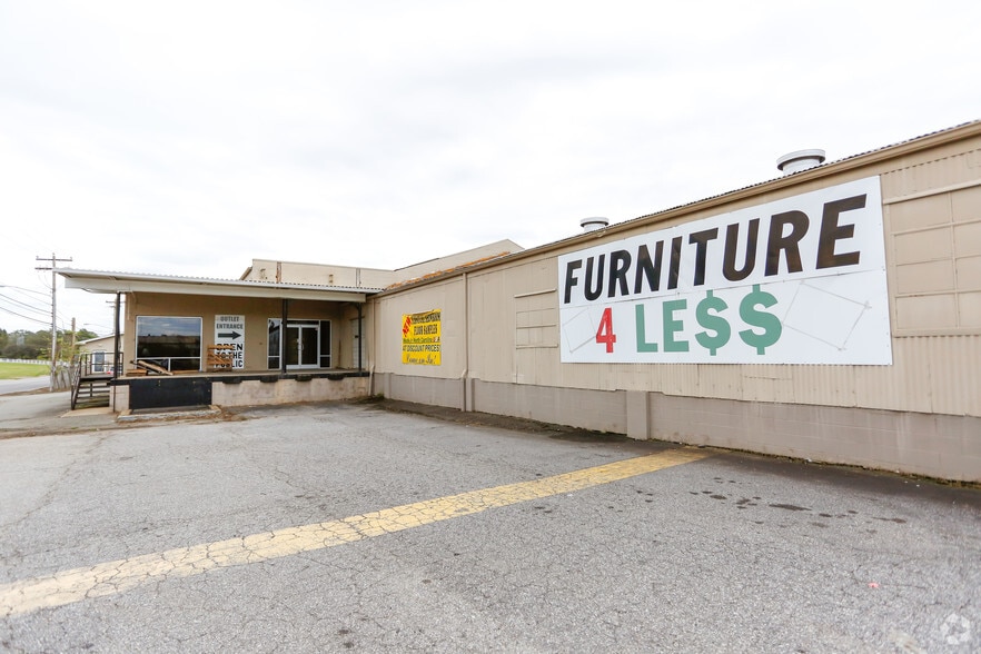 1010 Salisbury Rd, Statesville, NC for sale - Primary Photo - Image 1 of 11