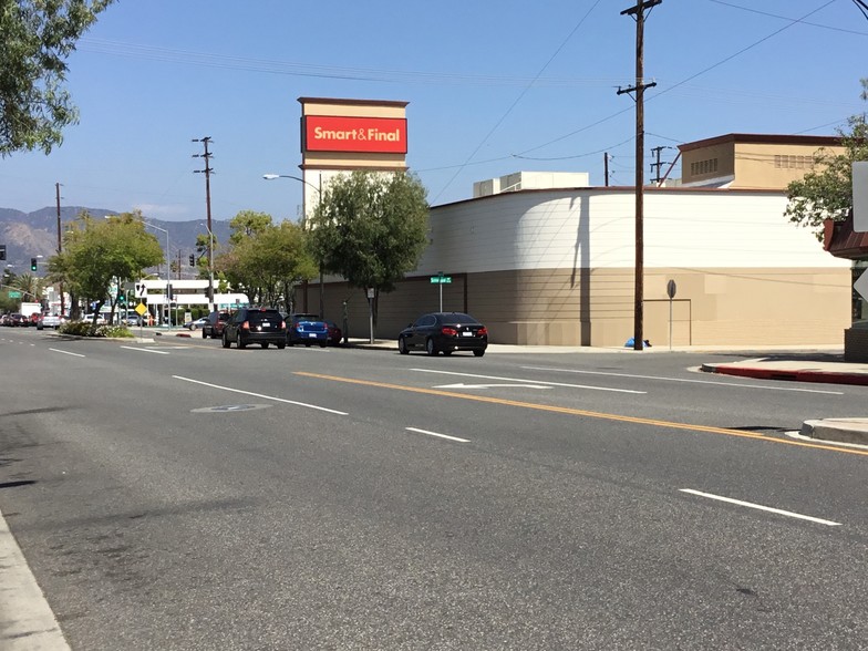 3804 Burbank Blvd, Burbank, CA for sale - Primary Photo - Image 1 of 1