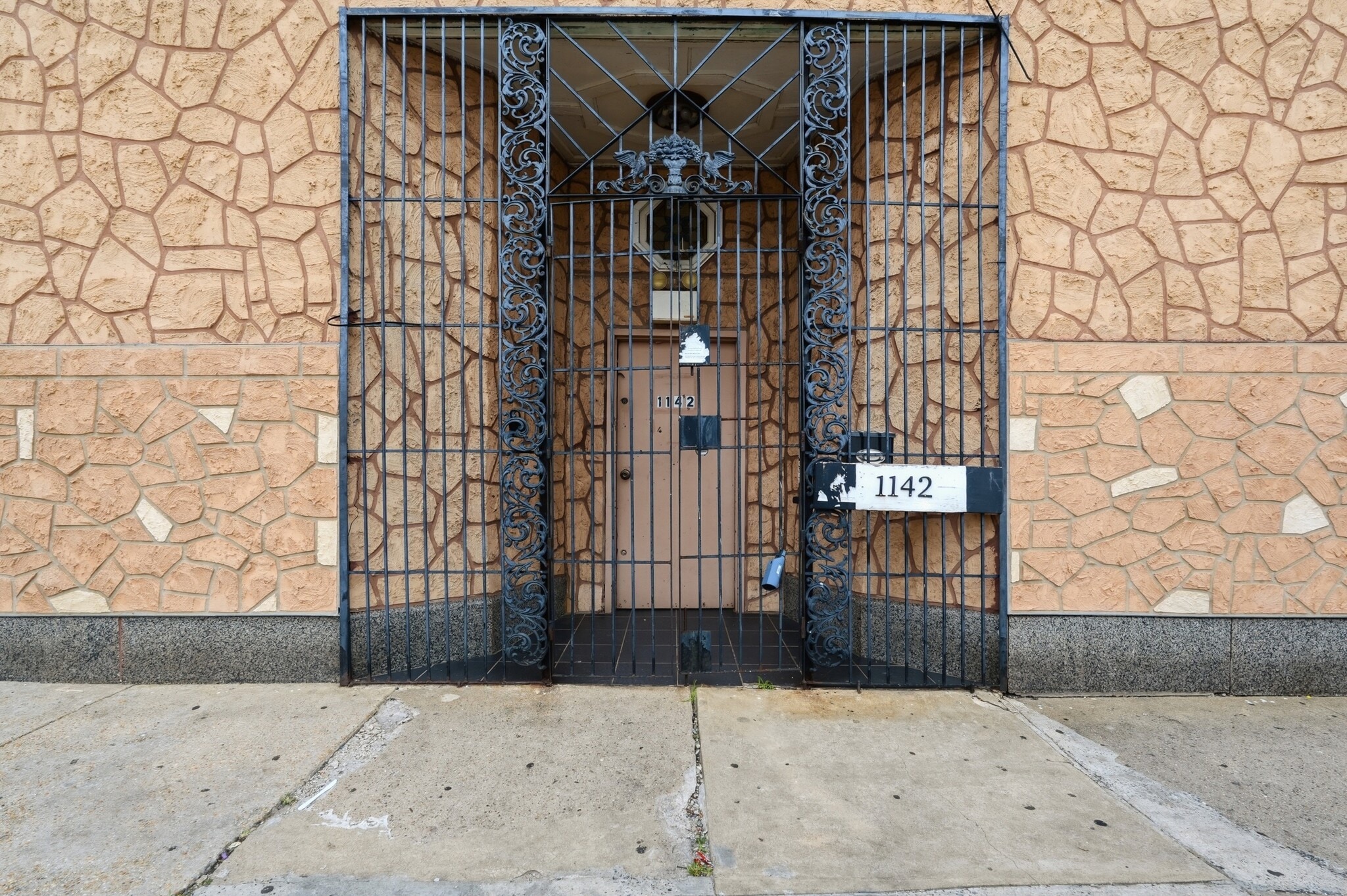 1142-1148 Broadway, Camden, NJ for sale Primary Photo- Image 1 of 75