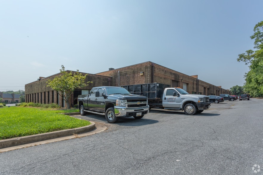 4 Nashua Ct, Essex, MD for lease - Building Photo - Image 2 of 10