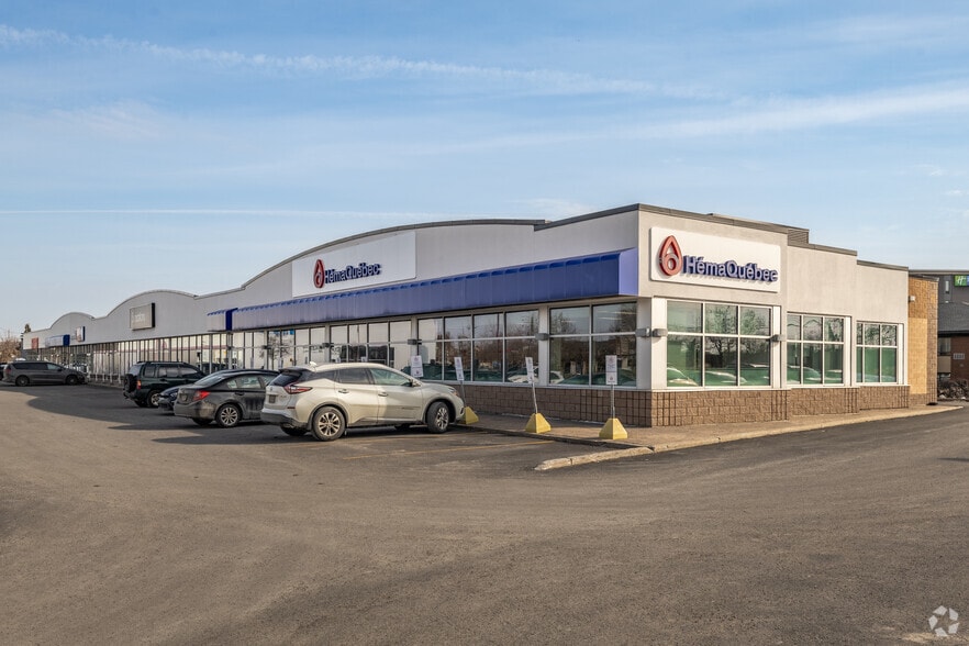 195-215 St Bellehumeur, Gatineau, QC for lease - Primary Photo - Image 2 of 7