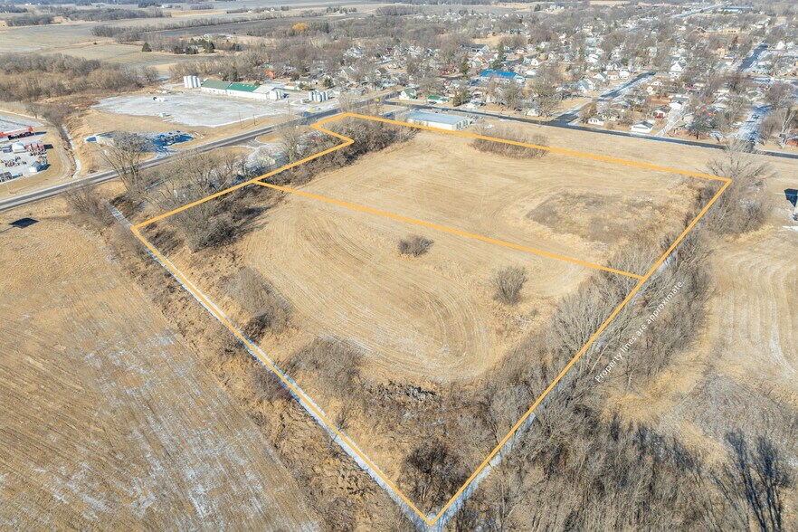 625 4th Street Southwest, Montgomery, MN à vendre - Aérien - Image 2 de 11