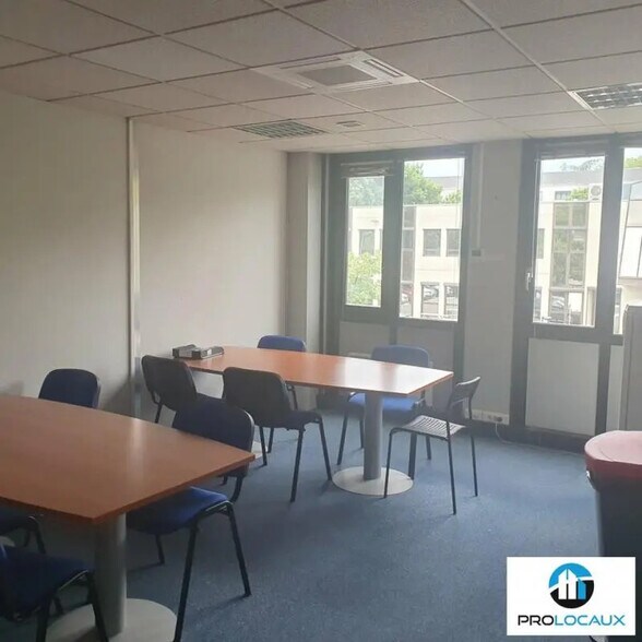 Bureau dans Grenoble à louer - Photo intérieure - Image 2 de 12