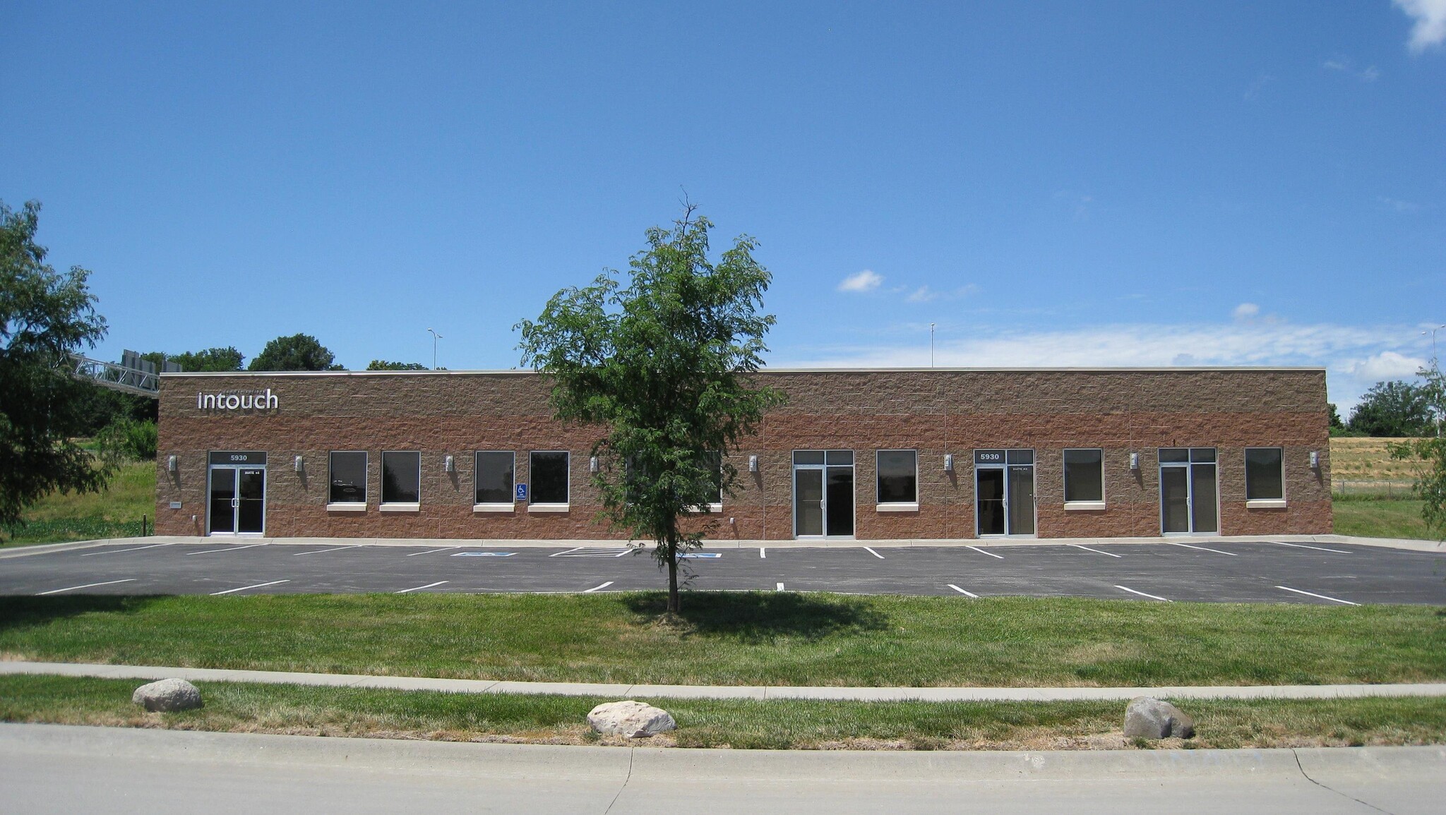 5930 S 118th Cir, Omaha, NE for sale Building Photo- Image 1 of 1