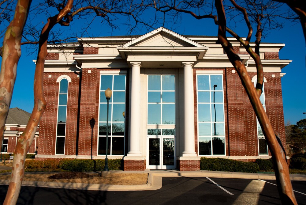 4205 Balmoral Dr, Huntsville, AL for lease Building Photo- Image 1 of 5