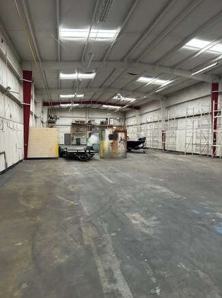 Plus de détails pour 130 Hunter Ct, Bowling Green, KY - Industriel à louer