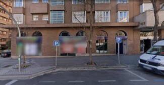 Plus de détails pour Multi-résidentiel à vendre