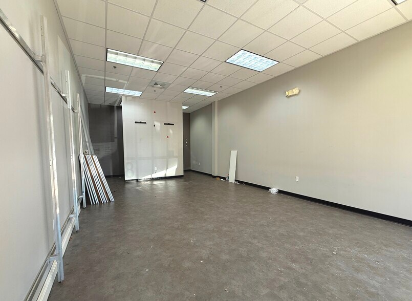 1185 W Granada Blvd, Ormond Beach, FL à louer - Photo intérieure - Image 3 de 7