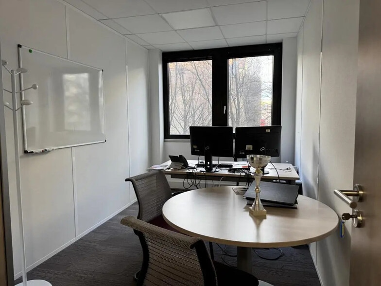 Bureau dans Charenton-le-Pont à louer - Photo intérieure - Image 3 de 21