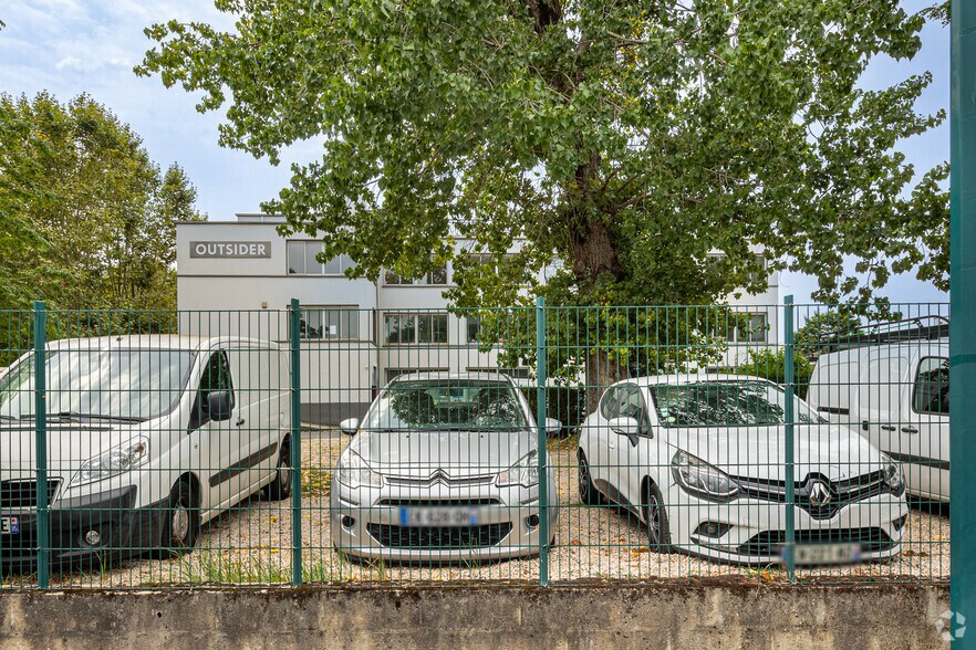 119 Avenue Louis Roche, Gennevilliers à louer - Photo du bâtiment - Image 2 de 3