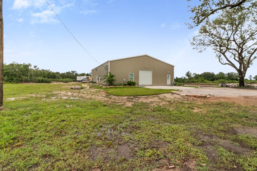 25033-288B Angleton, TX 77515, Angleton, TX for sale - Building Photo - Image 3 of 38