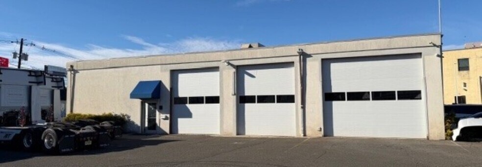 207 West Central Avenue, Maywood, NJ portefeuille de 2 propriétés à vendre sur LoopNet.ca - Photo du bâtiment - Image 1 de 9