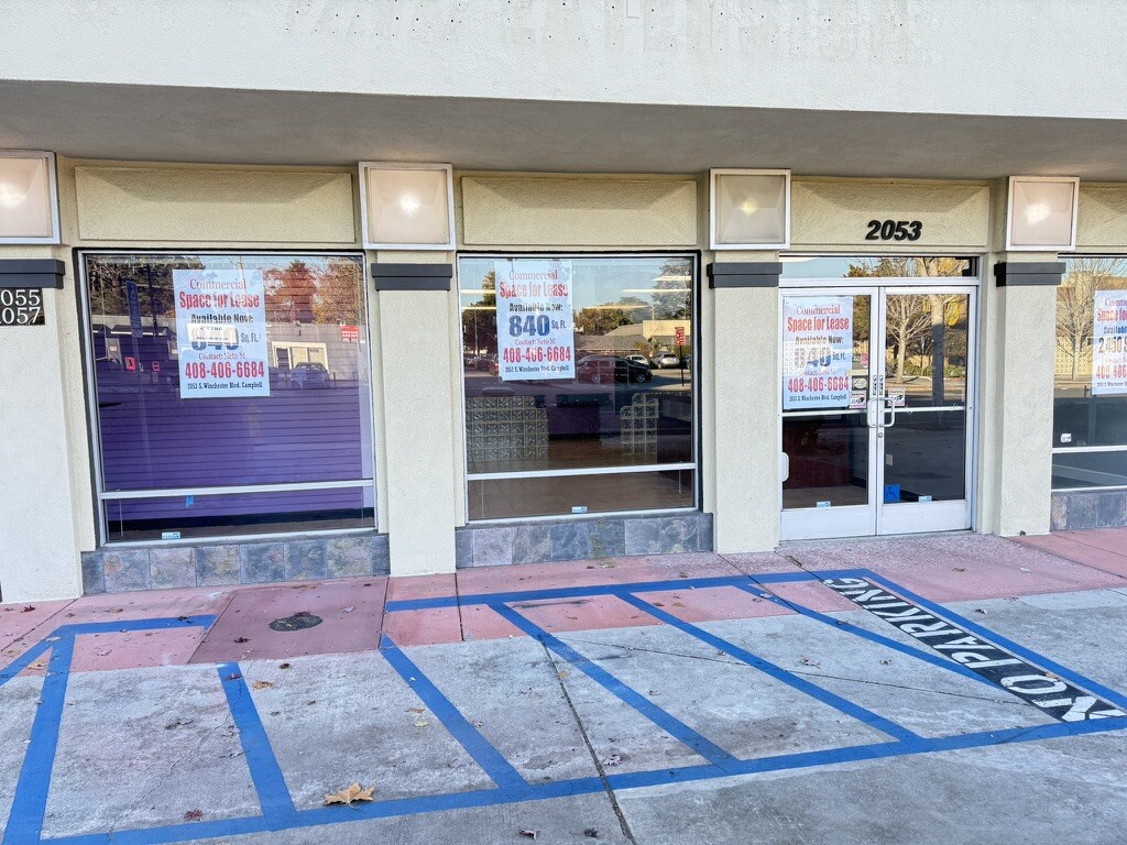 2051-2053 Winchester Blvd, Campbell, CA à louer Photo du bâtiment- Image 1 de 1
