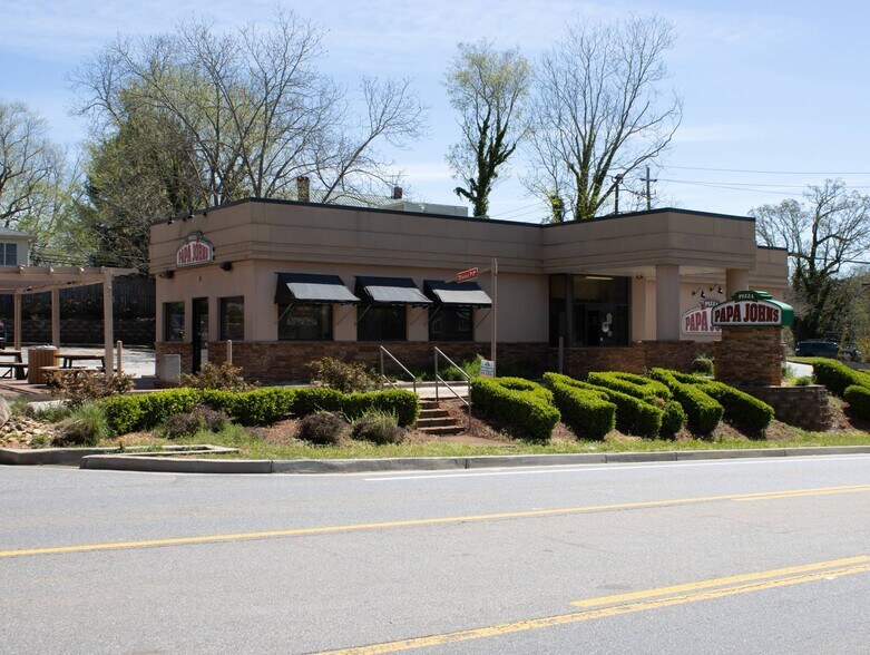 287 S Chestatee St, Dahlonega, GA à vendre - Photo du bâtiment - Image 1 de 5