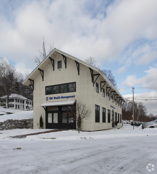 50 Castle St, Great Barrington, MA à vendre - Photo principale - Image 1 de 1