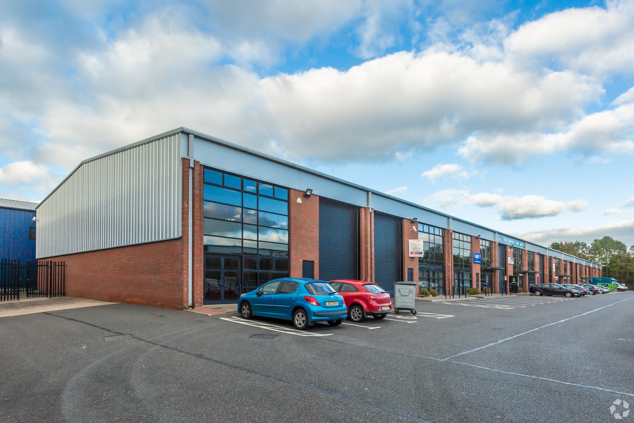 9 Ferguson Dr, Lisburn for lease Primary Photo- Image 1 of 2