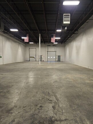 Plus de détails pour 65 Mathewson Dr, Weymouth, MA - Local d'activités à louer