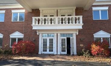 3300 University Dr, Auburn Hills, MI for lease Building Photo- Image 2 of 11