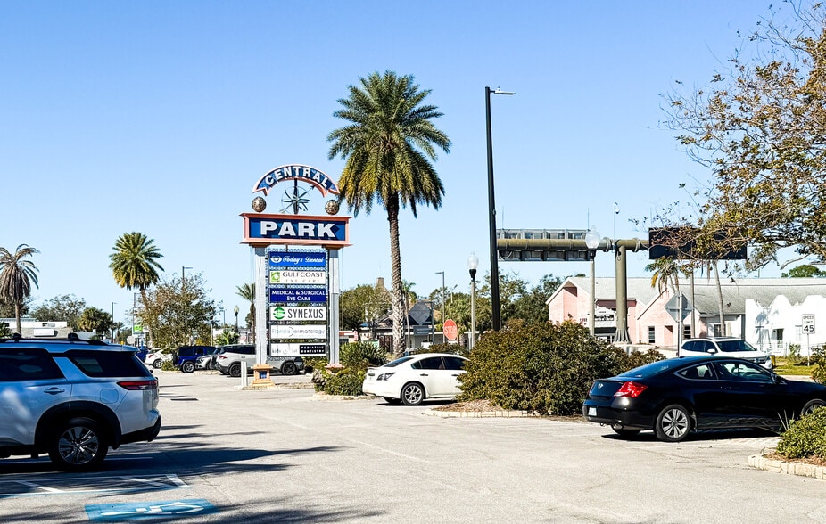 6010 Park Blvd, Pinellas Park, FL for sale - Building Photo - Image 3 of 21