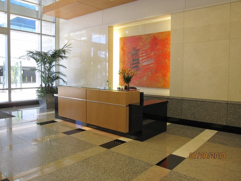 1020 Highland Colony Pky, Ridgeland, MS for lease - Lobby - Image 2 of 9