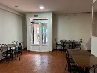 Plus de détails pour Multi-résidentiel à vendre