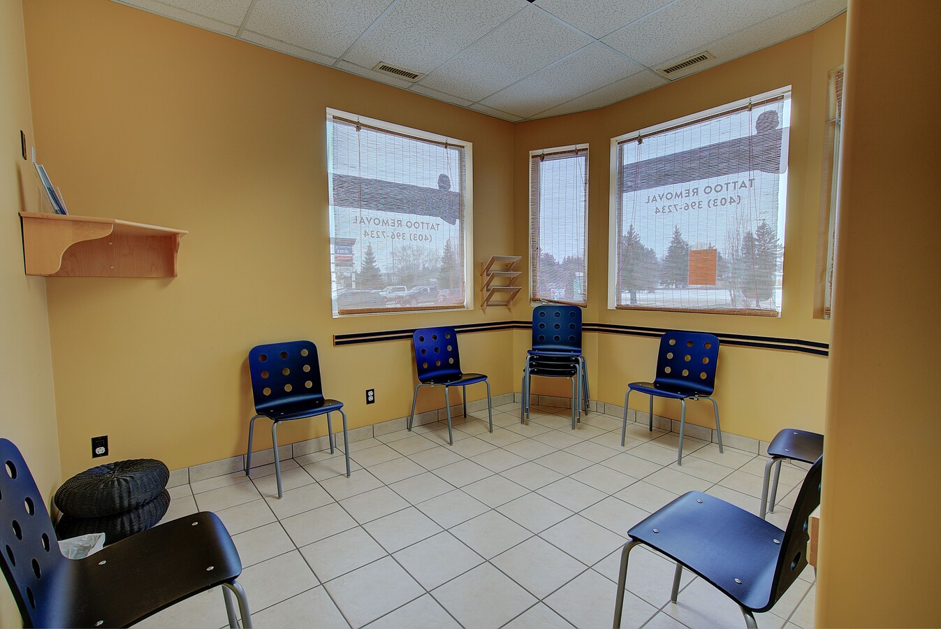 5021 Parkwood Rd, Blackfalds, AB T4M 0E6 - Unité 2 - - Photo intérieure - Image 2 of 16