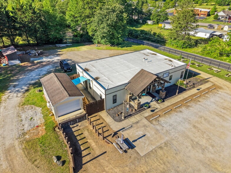 310 Terrell Rd, Franklin, NC for sale - Building Photo - Image 2 of 45