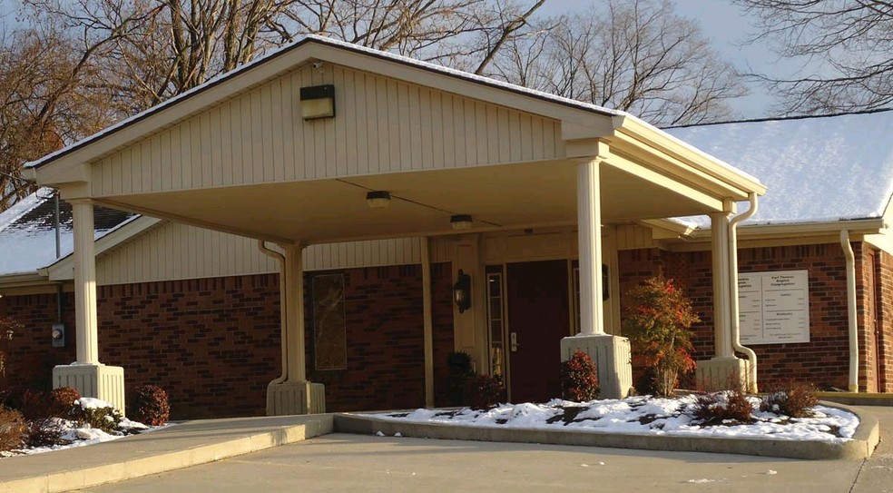 1960 Memorial Pky, Fort Thomas, KY for sale - Primary Photo - Image 1 of 1