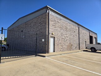 Plus de détails pour 316 Ezell Dr, DeSoto, TX - Industriel à louer