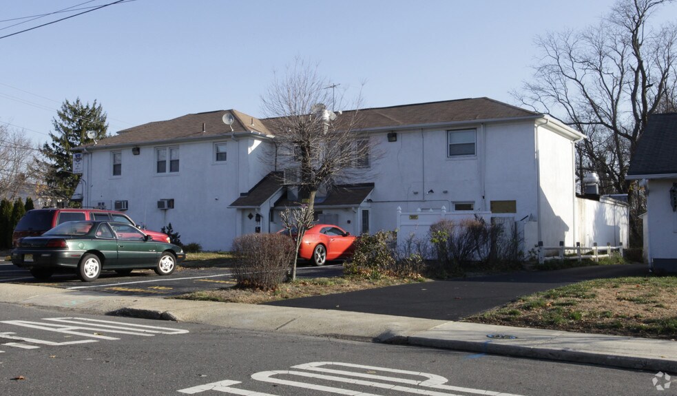 140 Wall St, West Long Branch, NJ à louer - Photo du bâtiment - Image 2 de 2