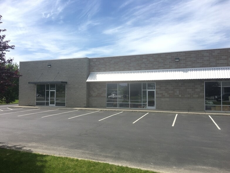 3846-3856 N Schreiber Way, Coeur d'Alene, ID for lease - Building Photo - Image 3 of 8