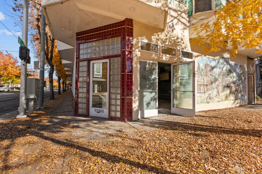 1201 F St, Sacramento, CA for lease - Building Photo - Image 2 of 4