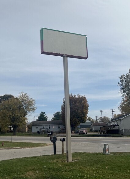 5395 State Highway 67, Gosport, IN à louer - Photo du bâtiment - Image 3 de 3