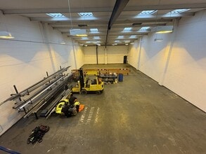 Eagle Clos, Eastleigh for lease Interior Photo- Image 2 of 5