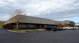 Plus de détails pour 28085 N Ashley Cir, Libertyville, IL - Bureau à vendre