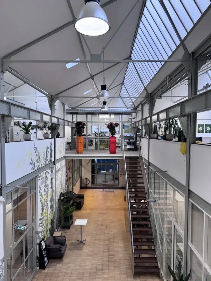 Rue Haxo, Paris, PAR 75020 - - - Photo intérieure - Image 1 of 5