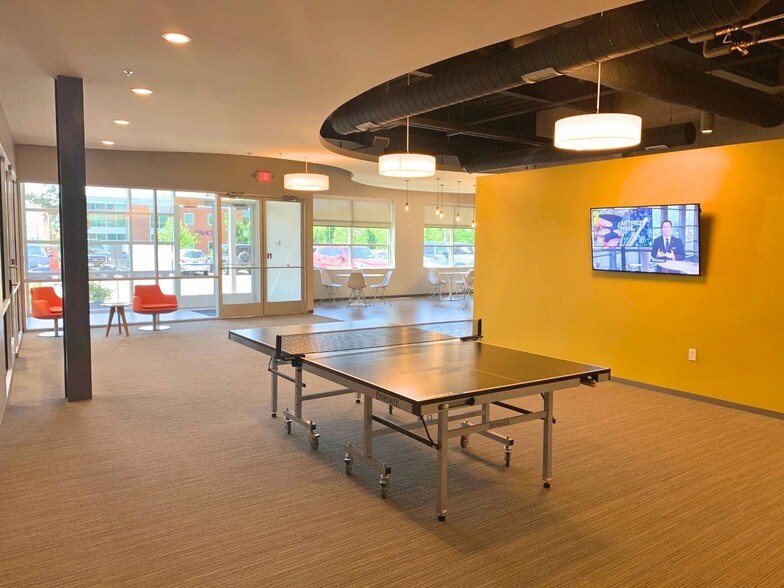 1904 S 1st St, Champaign, IL à louer - Photo intérieure - Image 3 de 6